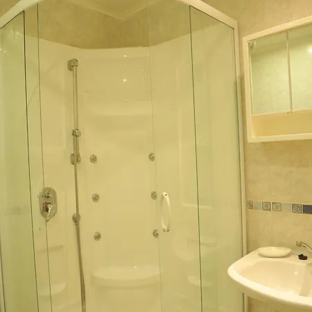 Libertas ゲストハウス 4*